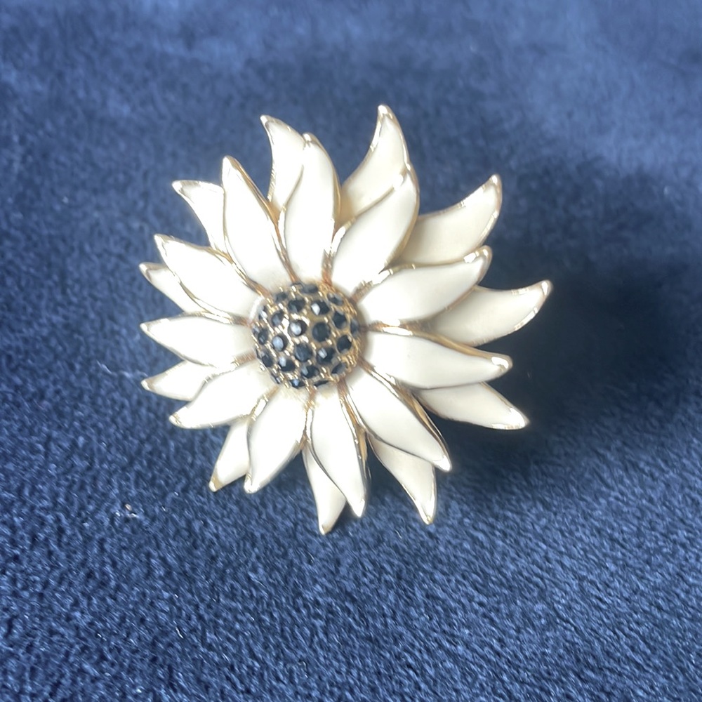 Kate Spade New York Rare Black Eyed Susan Ring
